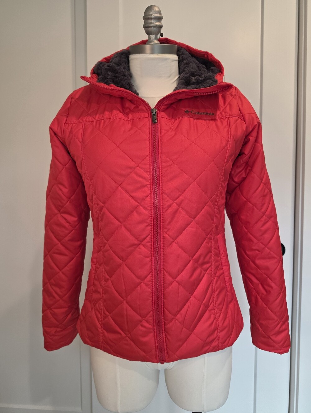 Columbia Women's Bright Red Quilted Hooded Puffer Jacket